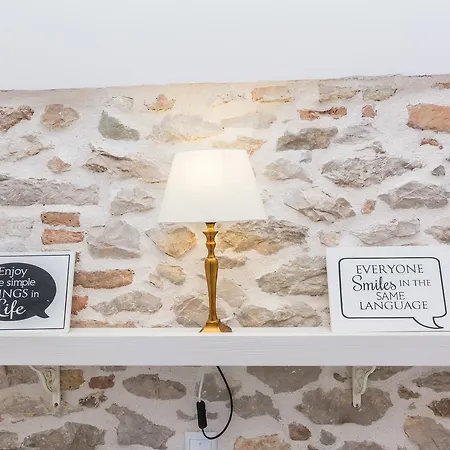 公寓 Fontana 扎达尔