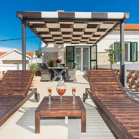 公寓 Fontana 扎达尔