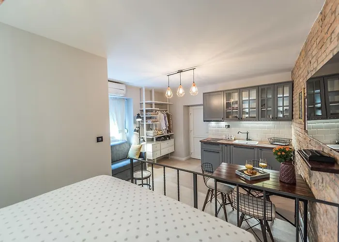 Apartments Fontana *